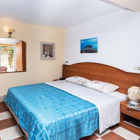Apartmani Kamena Ruza Budva Exterior photo