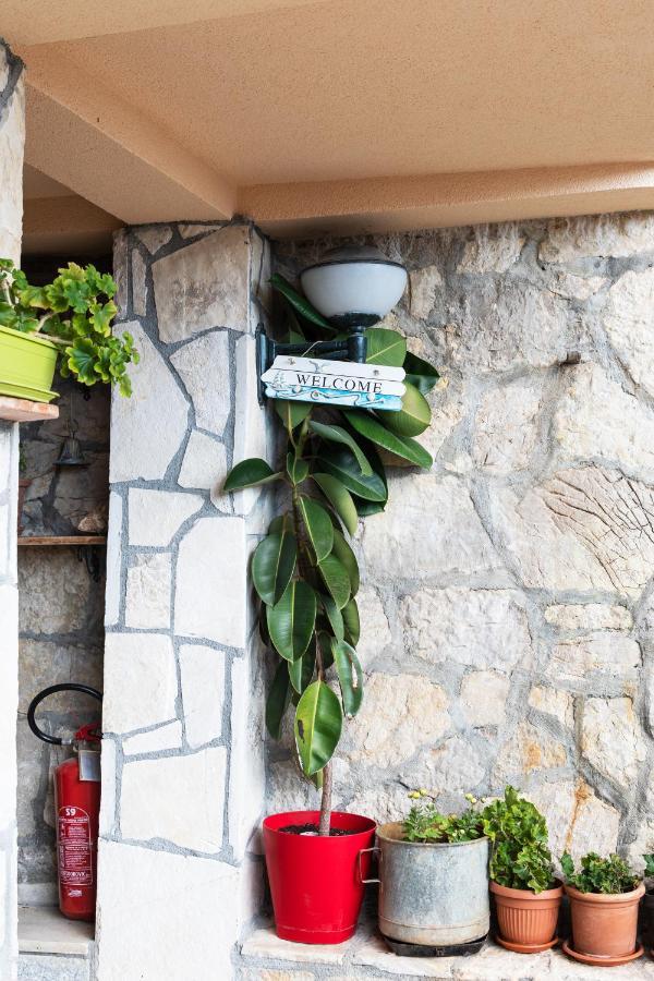 Apartmani Kamena Ruza Budva Exterior photo