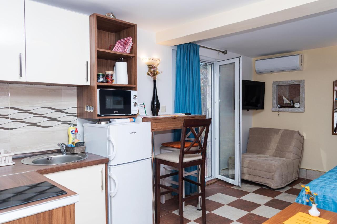 Apartmani Kamena Ruza Budva Exterior photo