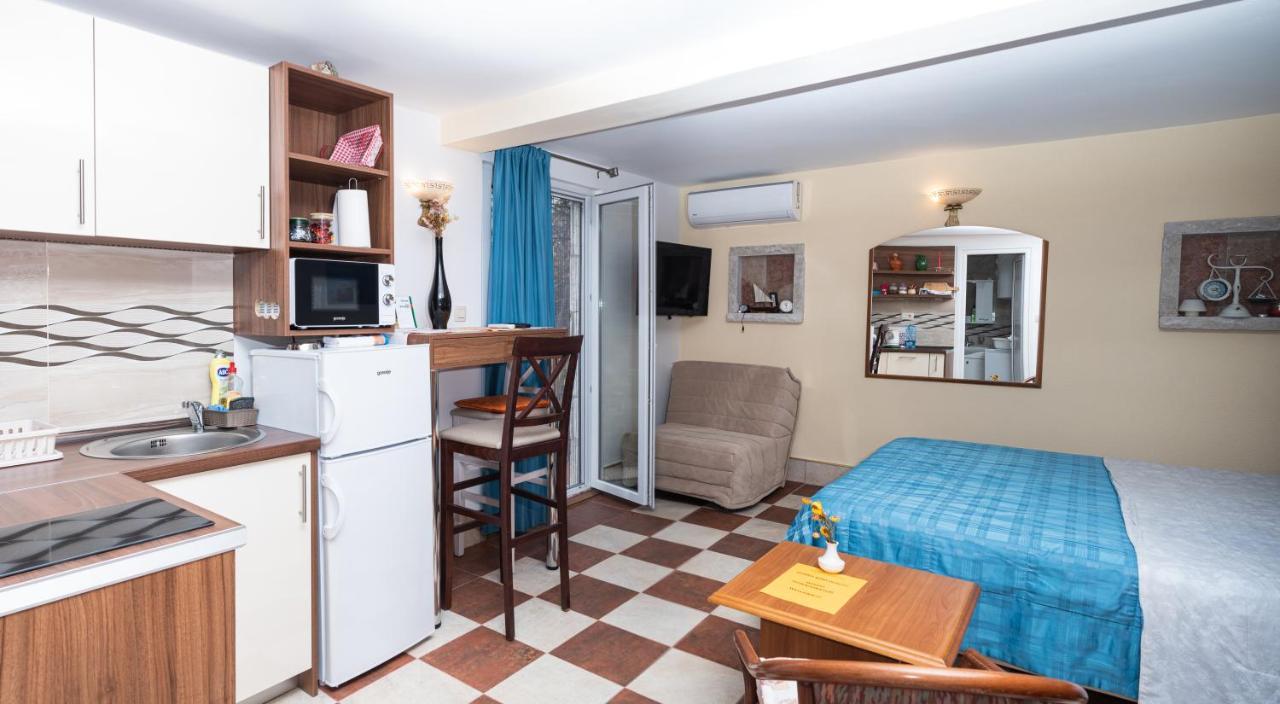 Apartmani Kamena Ruza Budva Exterior photo