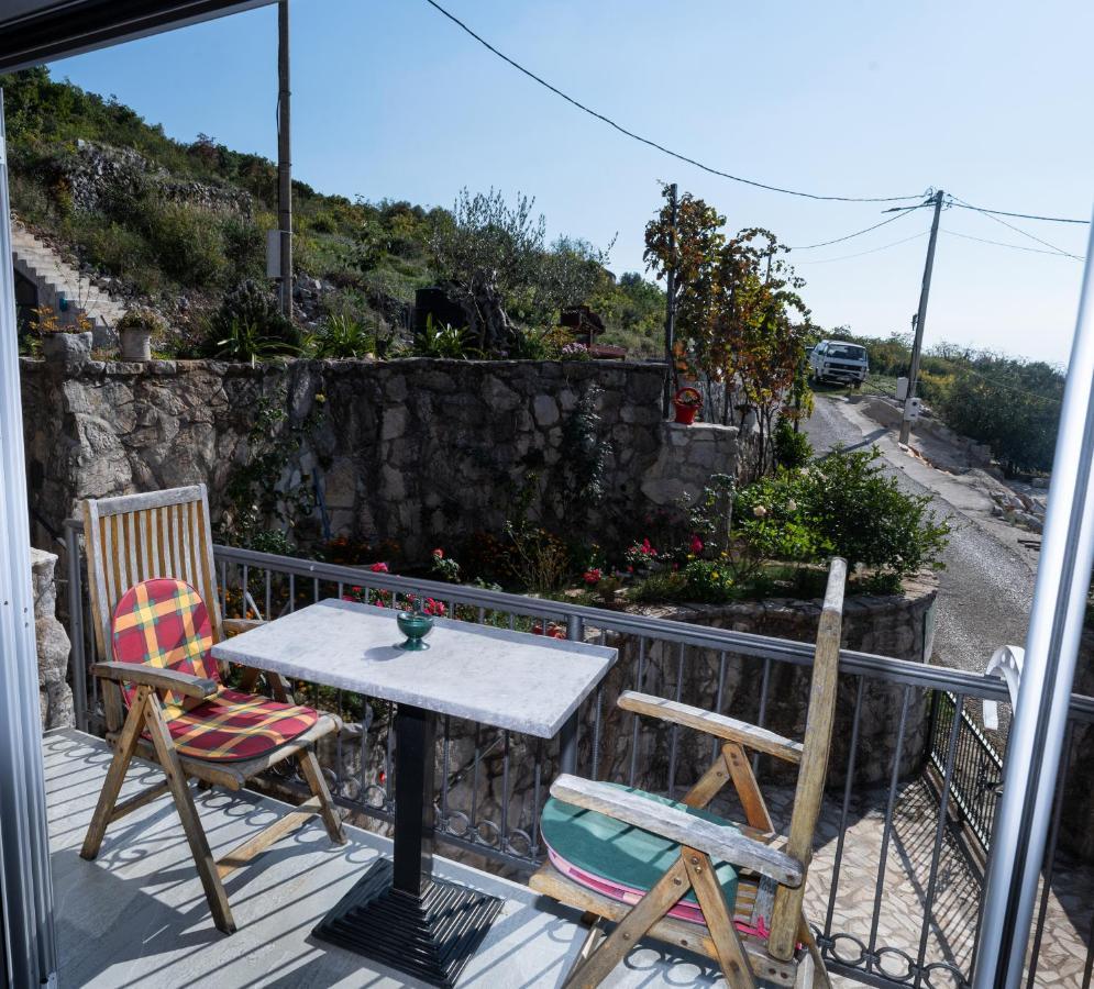 Apartmani Kamena Ruza Budva Exterior photo